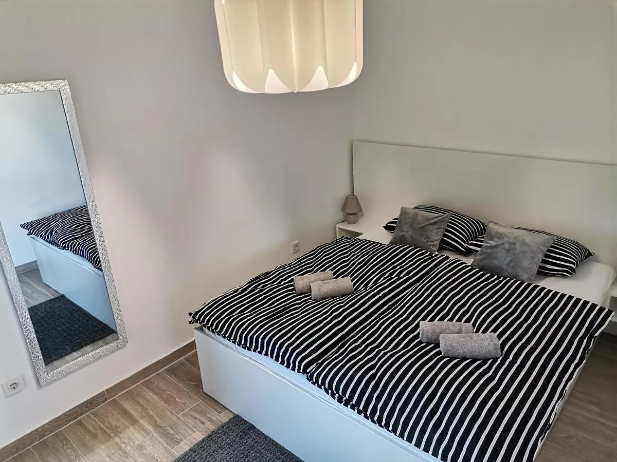 Marin Apartment Lopar