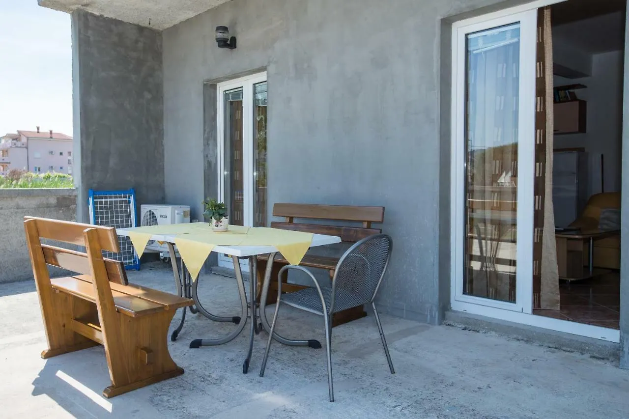 Marin Apartment Lopar 0*,  Croatia