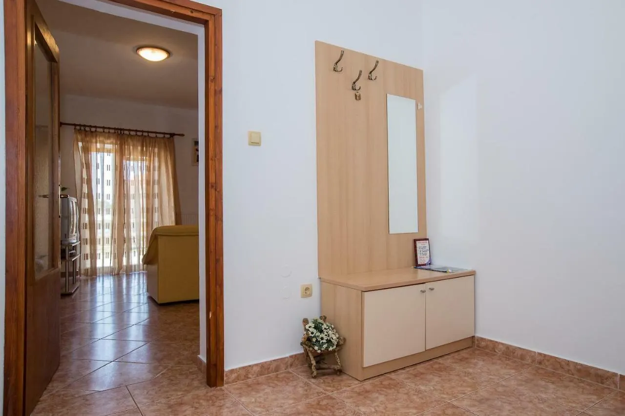 Marin Apartment Lopar Croatia