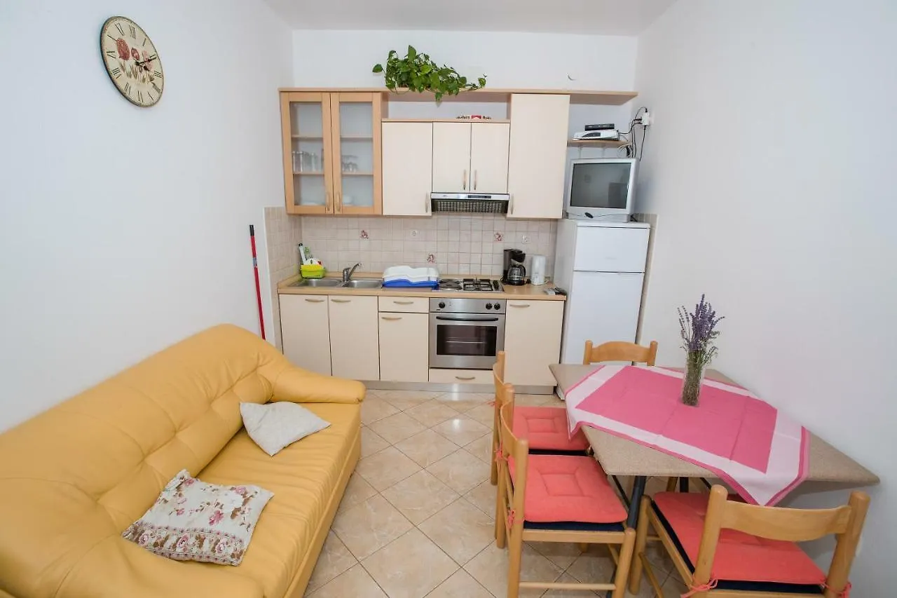 Marin Apartment Lopar